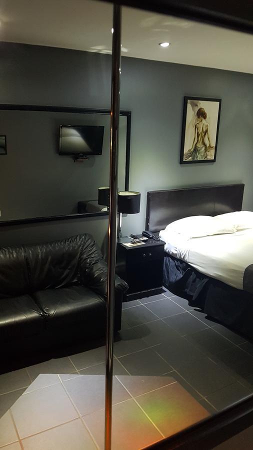 Chomedey Inn Laval Rom bilde